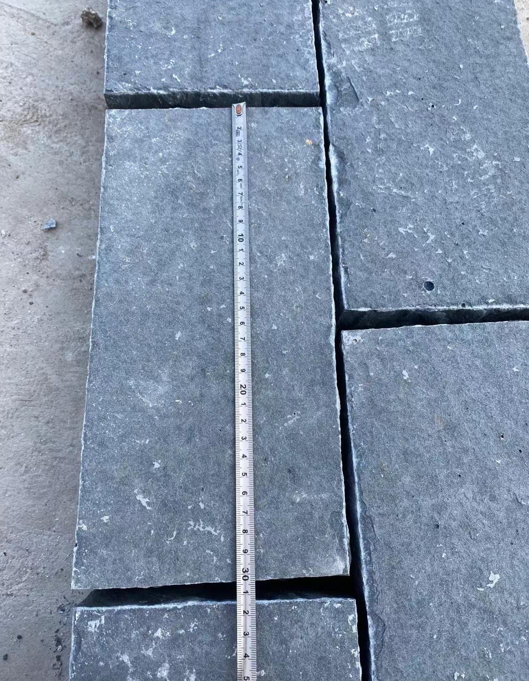 black basalt driveway paving cobblestone for sale