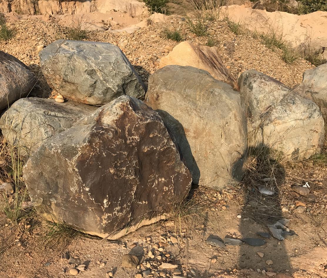 basalt stone boulder for landscaping