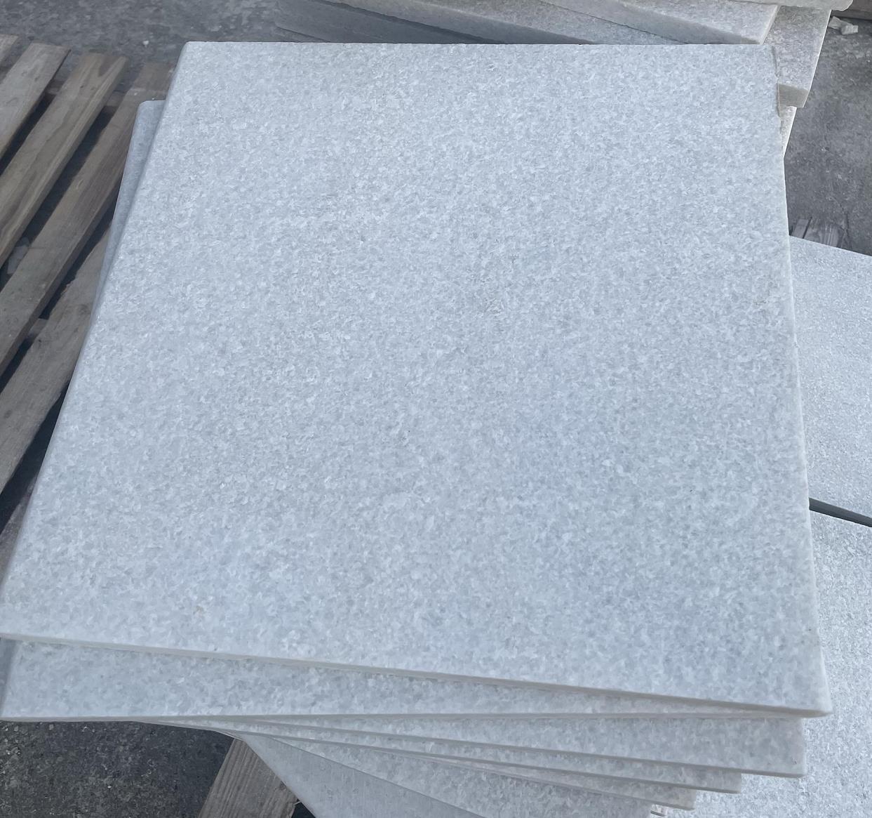 White quartzite stone tiles for patio pavers