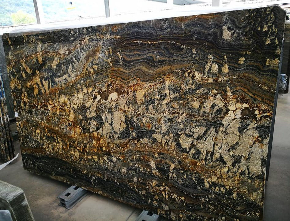 Montana Granite Slab Brazil Granite Slabs for Countertops