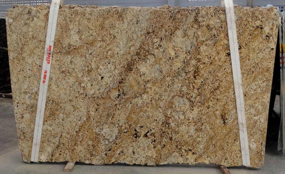 Sunny Gold Granite Slabs Yellow Granite Stone Slabs for Kitchen Countertops